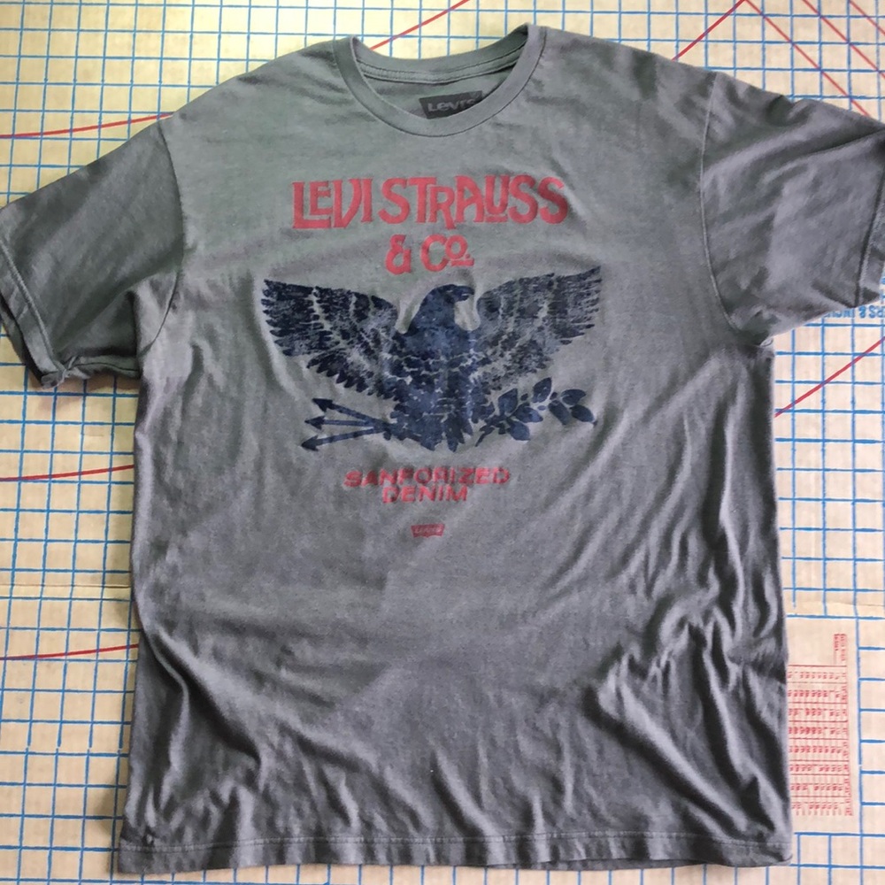 Levi’s Gray Logo Graphic T-shirt Velvet Eagle L
